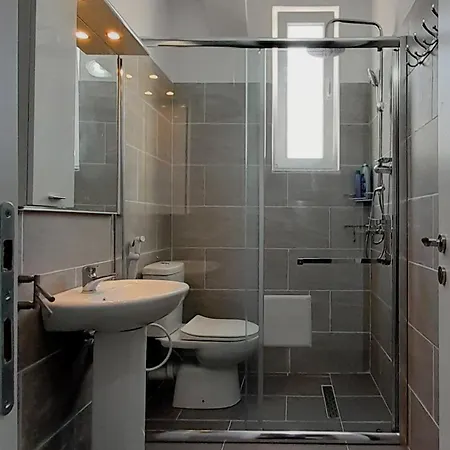 Brand New Flat In - Near Centre Шкодер