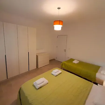 Apartment Brand New Flat In - Near Centre